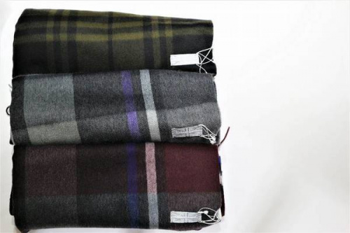 ジョシュアエリスの大判ストール