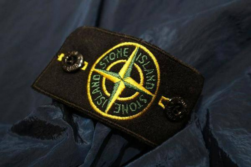 ストーンアイランドのスウェット