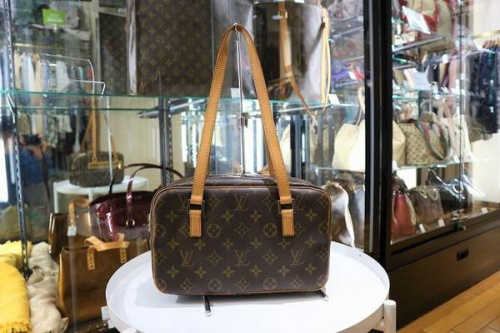 バッグの葛飾区古着屋