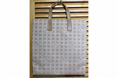 ニュートラベルラインの古着