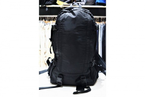 コラボ・別注アイテムのPORTER