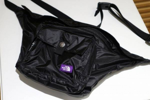 アウトドアブランドのTHE NORTH FACE