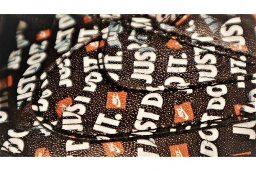 スニーカーの買取入荷