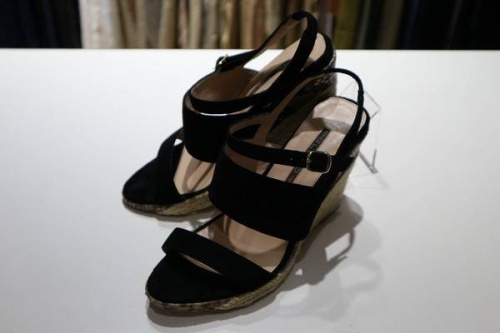 キャリアファッションのペリーコ