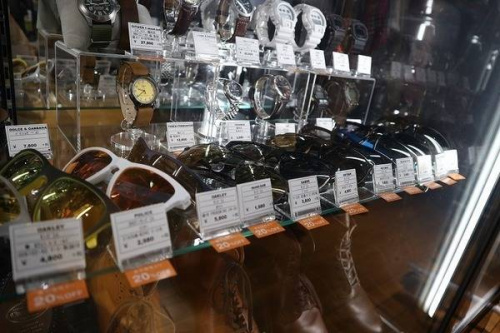 ファイナルセールの亀有古着屋