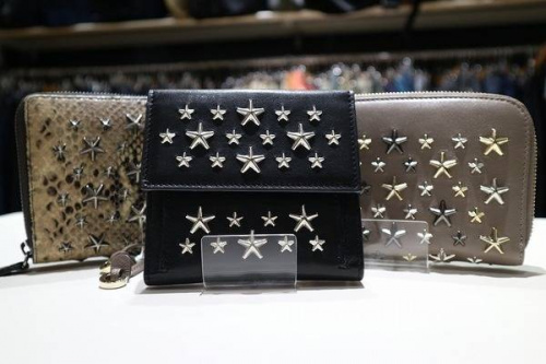 ラグジュアリーブランドのジミーチュウ