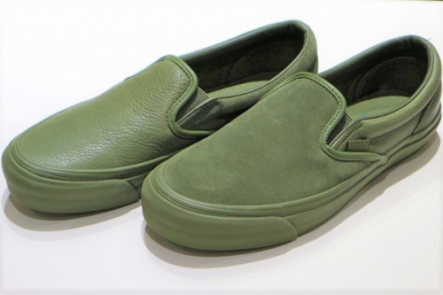 コラボ・別注アイテムのエンジニアードガーメンツ