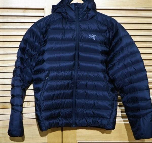 アウトドアブランドのアークテリクス