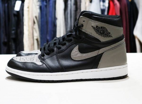 レアアイテムのNIKE