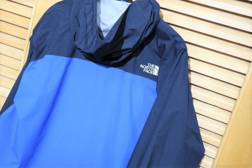 ノースフェイスのドットショット