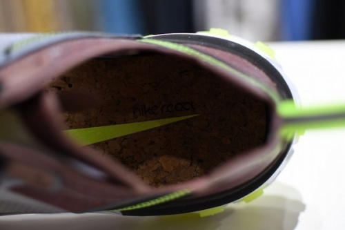 ナイキのReact Element 87