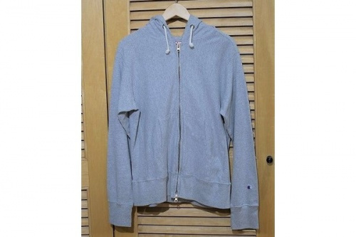 チャンピオンのリバースウィーブパーカー