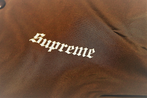 ストリートブランドのSUPREME