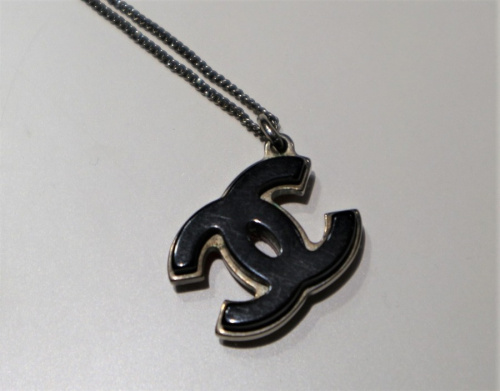 ココマークプラスチックネックレスのレディース