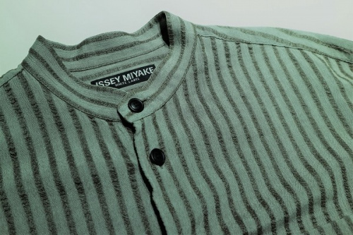 レアアイテムのISSEY MIYAKE
