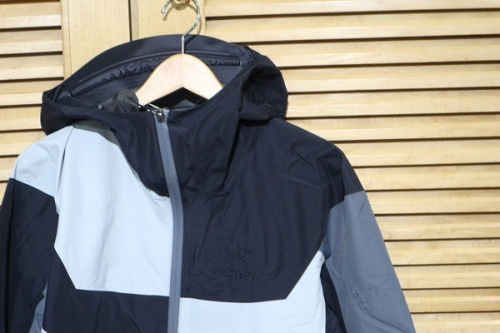 コラボ・別注アイテムのARCTERYX×BEAMS