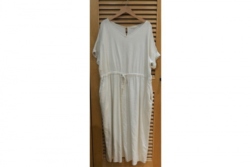 スタジオクリップのワンピース