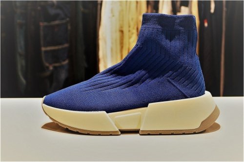 インポートブランドのMM6 Maison Margiela