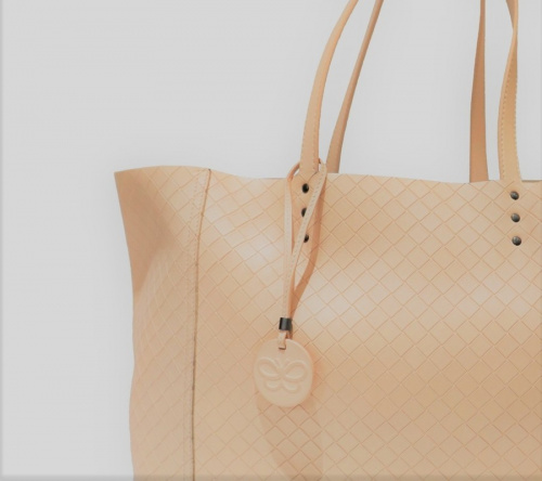 ラグジュアリーブランドのBOTTEGA VENETA