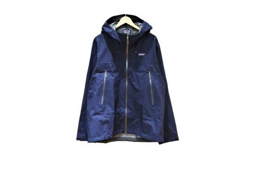 パタゴニアのマウンテンパーカー