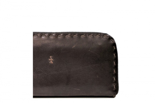 ナチュラルブランドのHENRY BEGUELIN