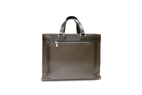 ルイ ヴィトン　のタイガ