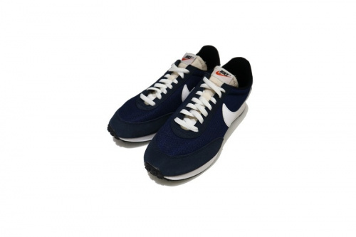 スニーカーのNIKE