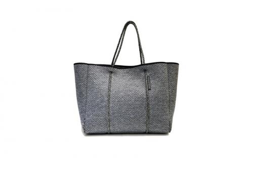 ステイトオブエスケープのトートバッグ