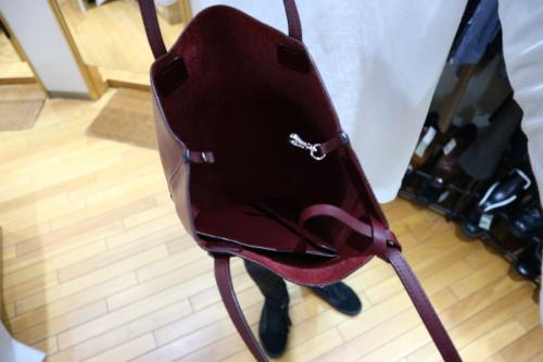 レザーバッグのレディース