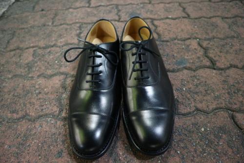 チャーチのストレートチップシューズ