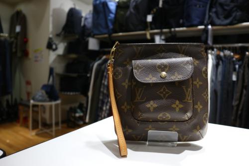 LOUIS VUITTON 　のルイ ヴィトン　