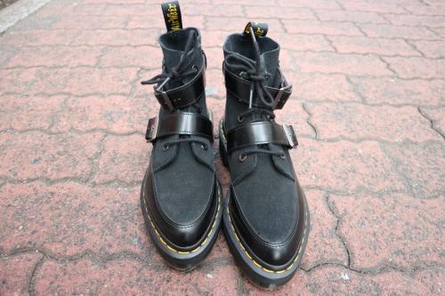 ドクターマーチンのブーツ