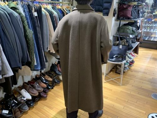 エイトンのコート