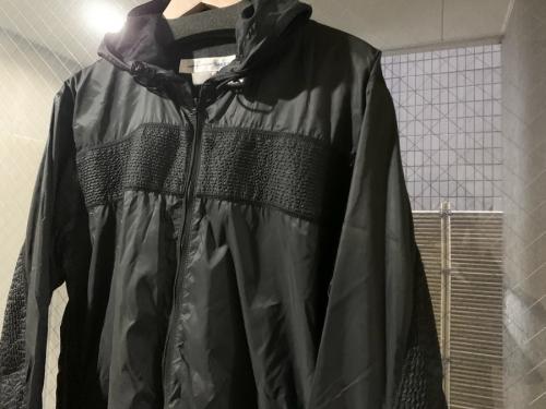 コムデギャルソンシャツのウインドブレーカー