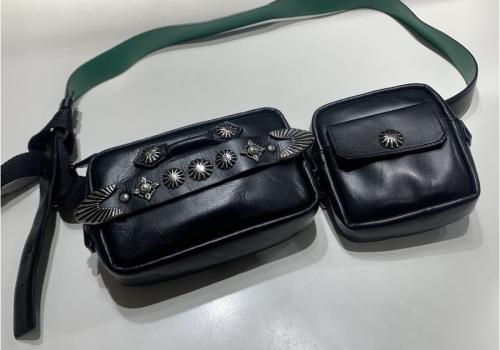 トーガ　ヴィリリースのバッグ