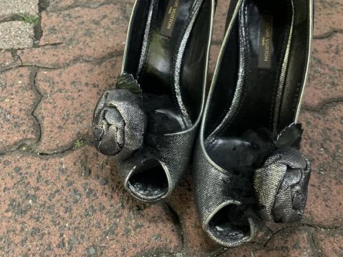 ルイ ヴィトン　のパンプス