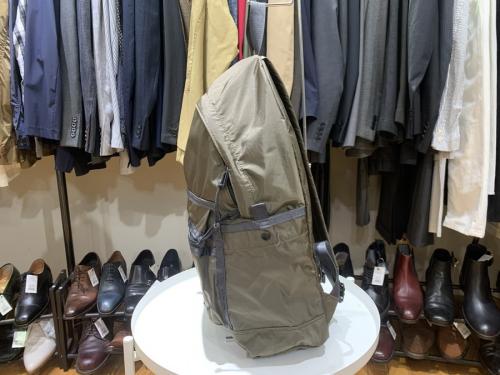 マーガレット・ハウエル × ポーターのバックパック