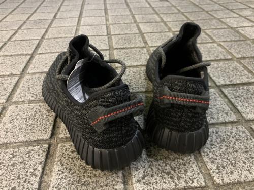 アディダス+カニエウエストのイージー ブースト 350