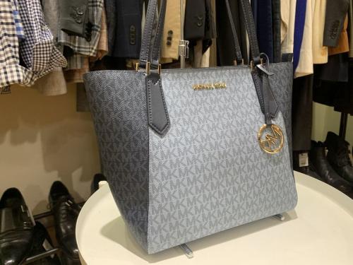 マイケルコースのバッグ