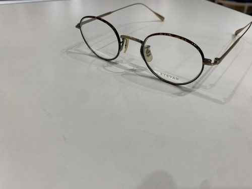 ドメスティックブランドのEYEVAN