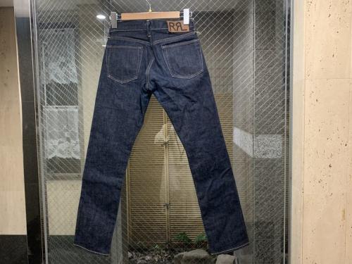 ダブルアールエルのデニムパンツ