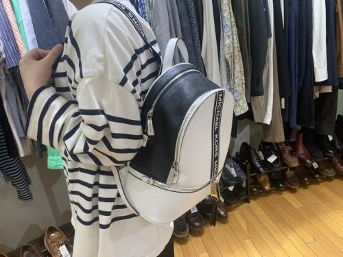 マイケルコースのバックパック