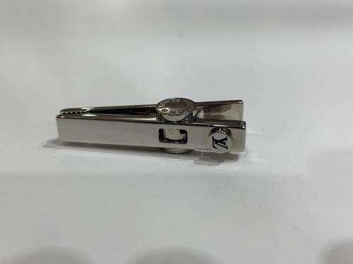 LOUIS VUITTON 　のルイ ヴィトン　