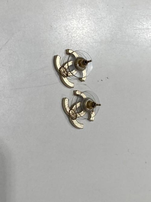 シャネルのピアス
