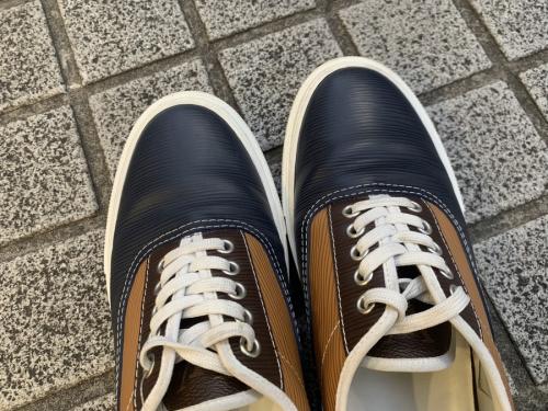 ルイヴィトン x ネメスのスニーカー