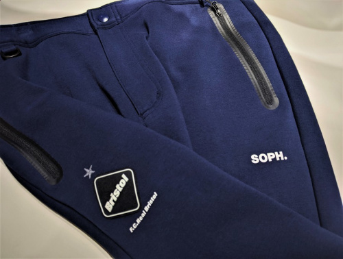 ストリートブランドのFCRB