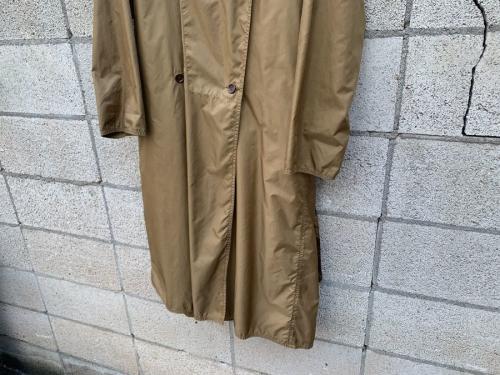 ナイロンコートのレディース