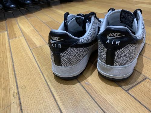 スニーカーのメンズ