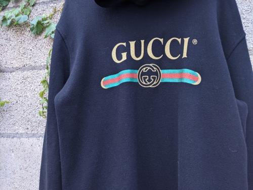 グッチのパーカー