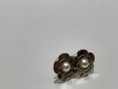 シャネルのピアス